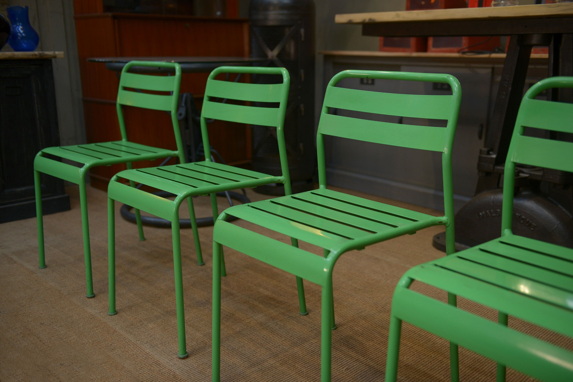 Stackable metal garden chairs