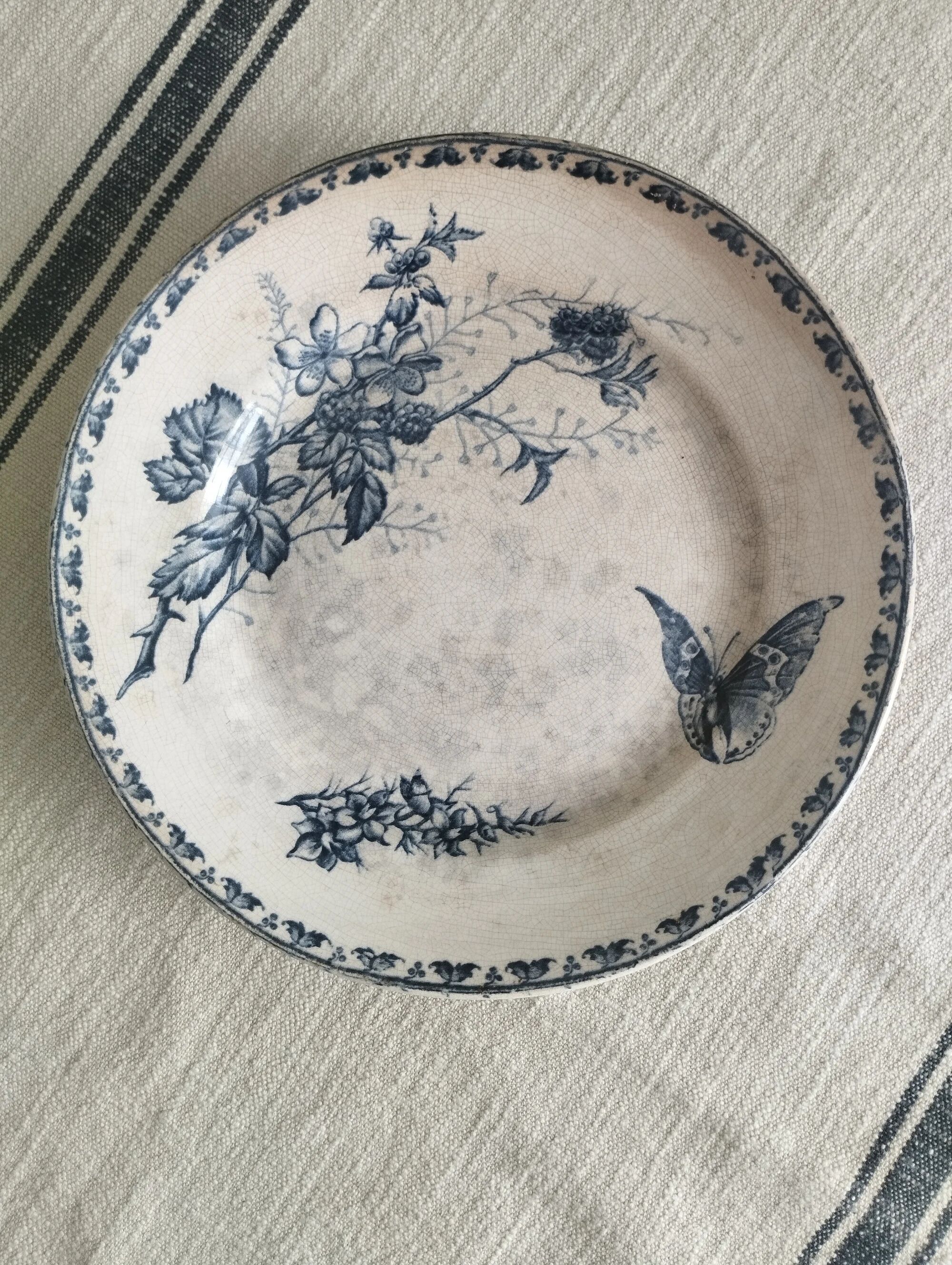 Ironstone plate Sarreguemines U&C "Carmen"