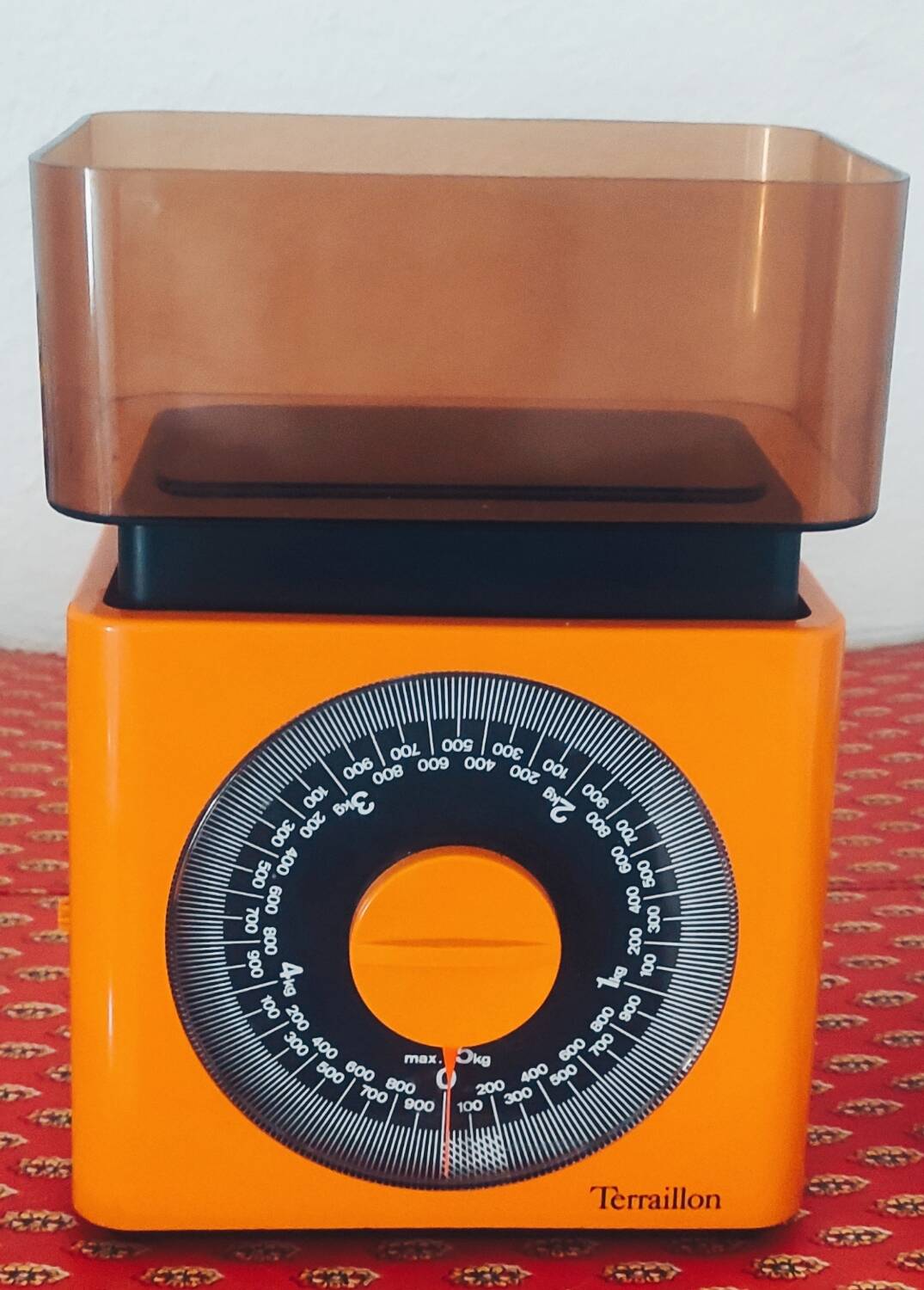 Teraillon scale orange year 1976