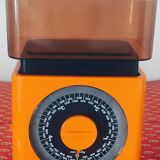 Teraillon scale orange year 1976