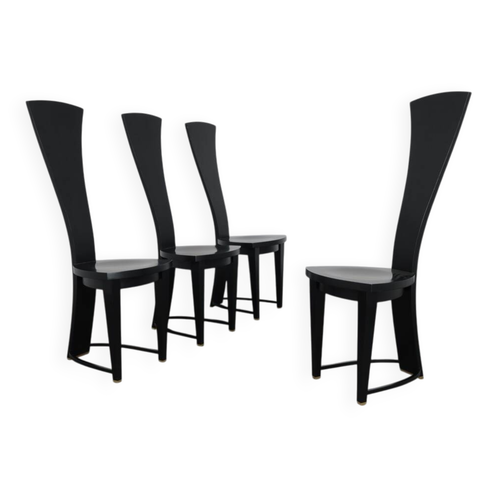 Rare ensemble de quatre chaises de salle à manger à dossier haut, Italie, années 1990