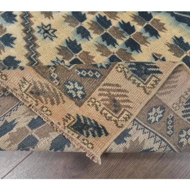 Vintage Turkish hand-knotted rug 95x172
