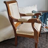 Children's armchair.