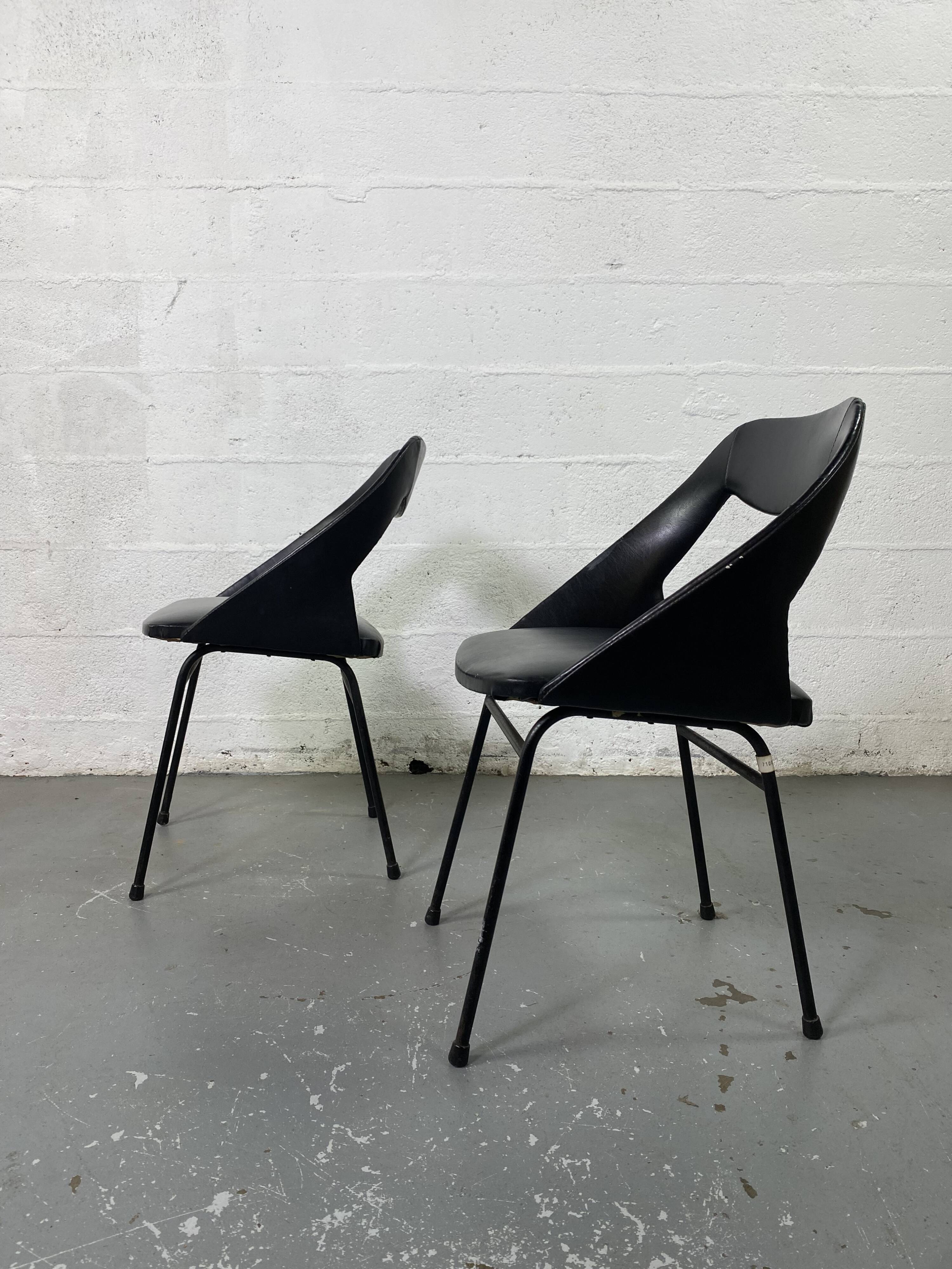 Paire de fauteuils Louis Paolozzi noir