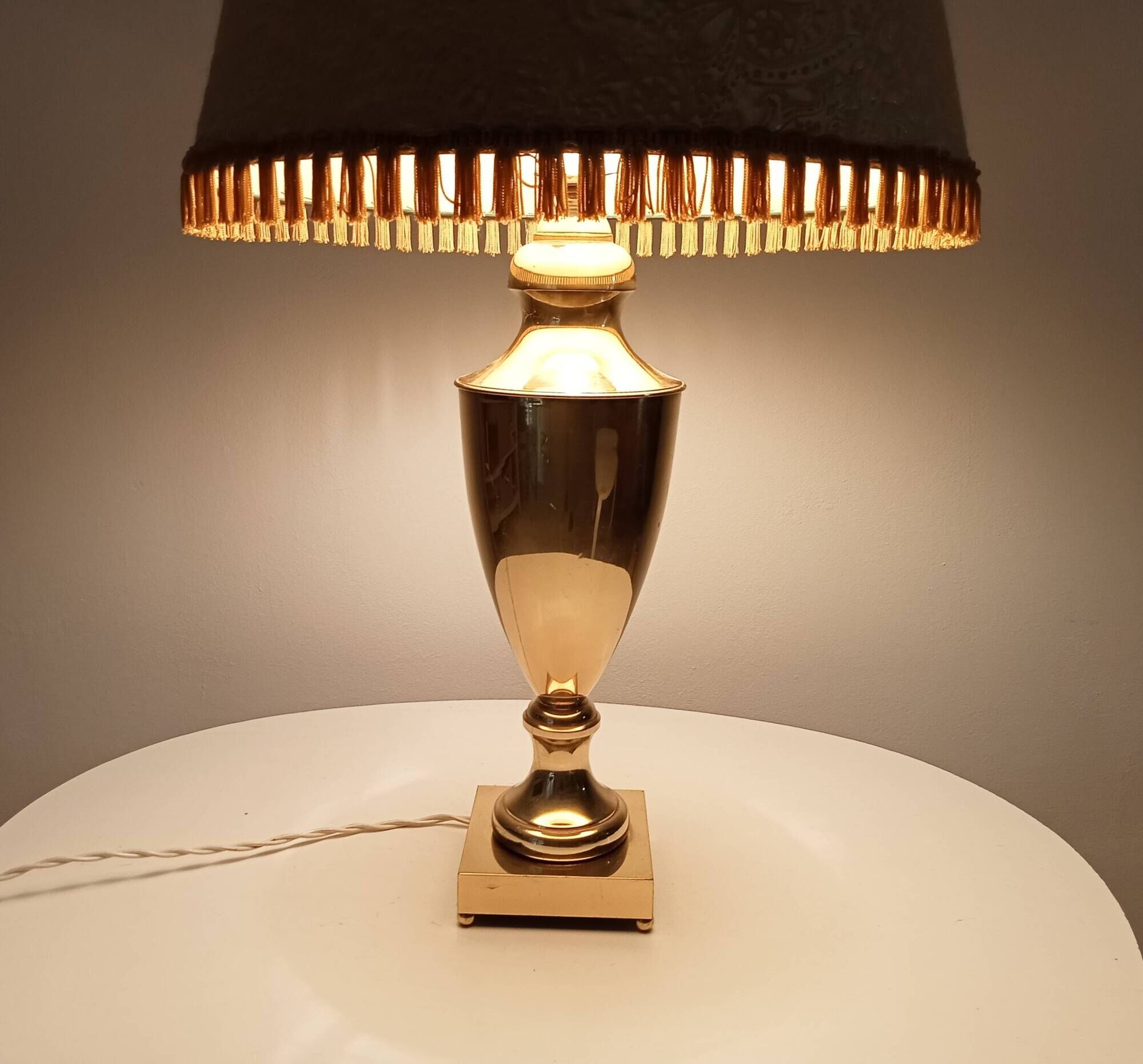 Art deco living room lamp in golden brass from the 1950s