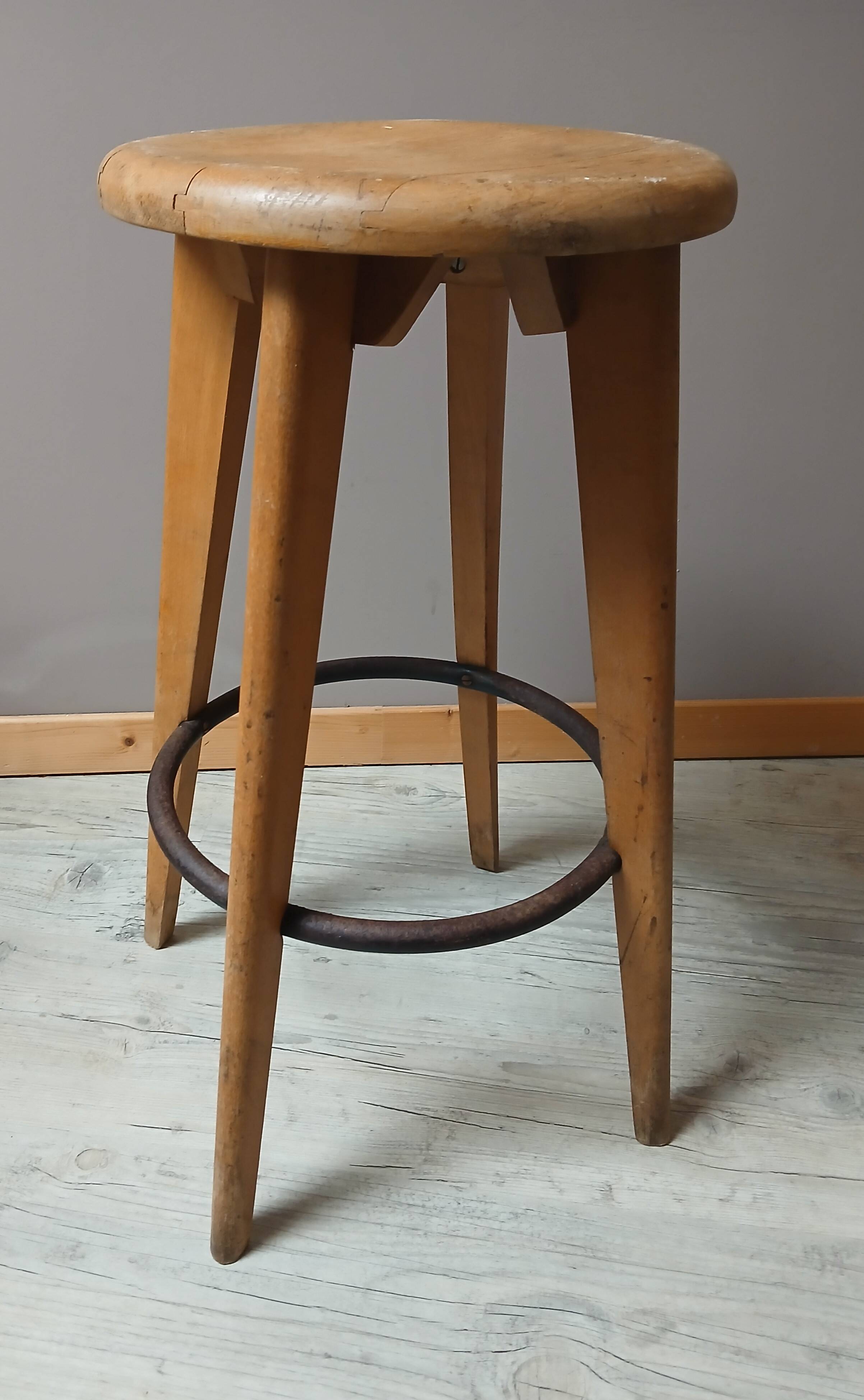 Beech bar stool from the 50s Editions STELLA