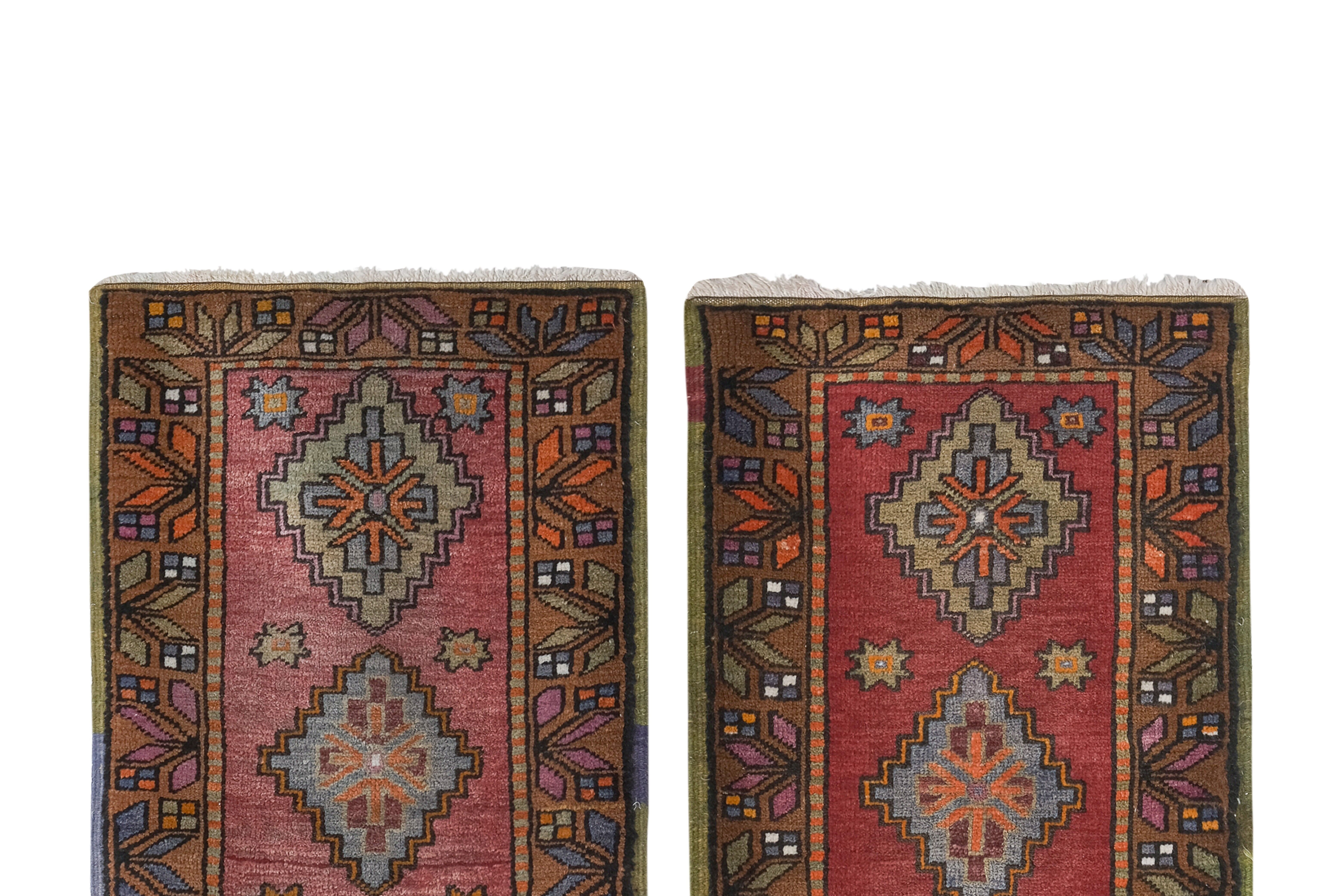 Vintage Turkish rug from Oushak, hand woven55x106 58x103 cm