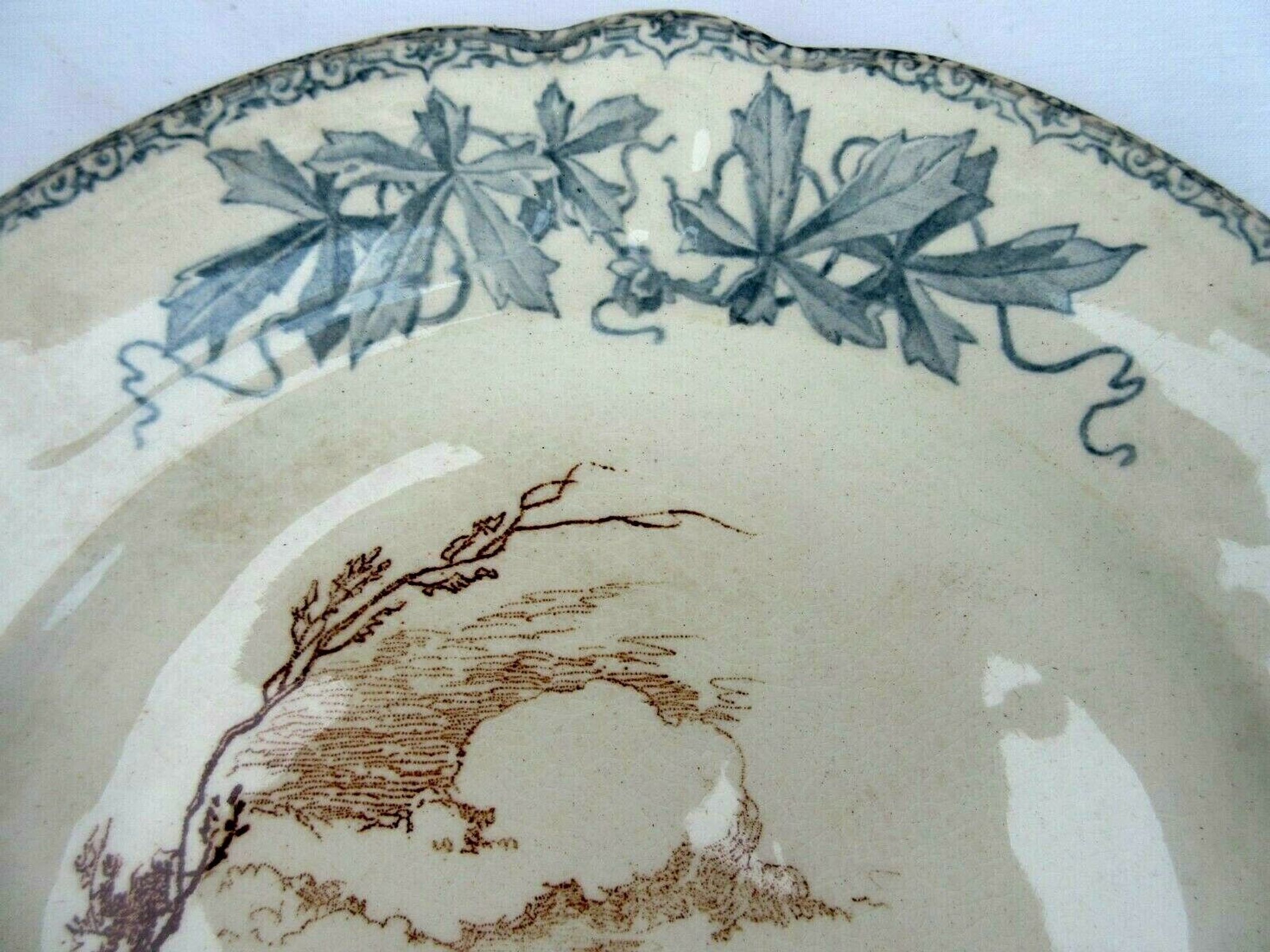 Plate HB Choisy le Roi Louis XIII series model La RIVIERE
