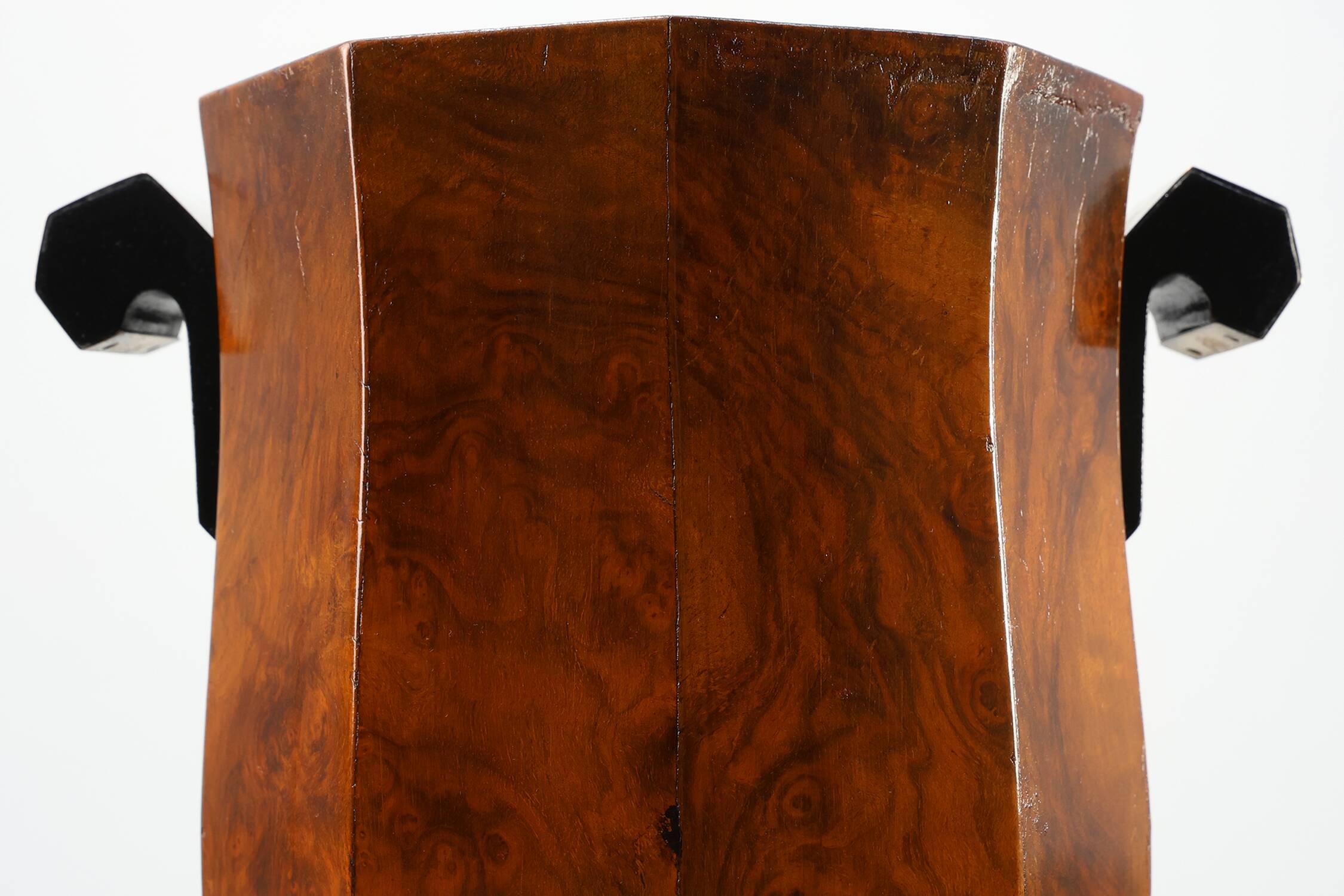 Seau à glace sculptural en bois de bouleau Art Déco, France vers 1925