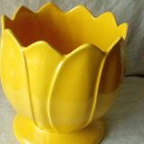 Cache pot en faience forme nenuphar