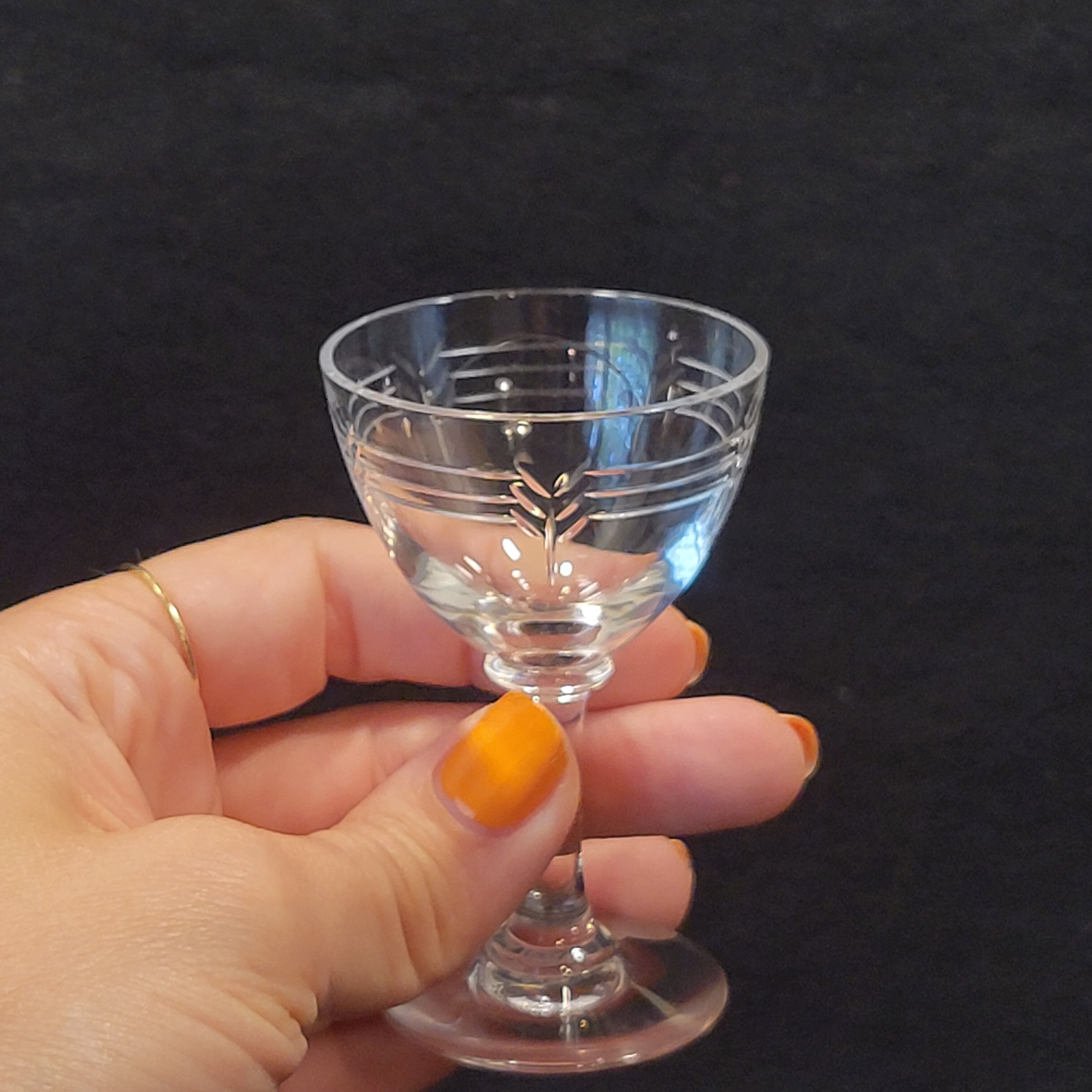 5 Old Small Liqueur Glasses In Engraved Baccarat Crystal