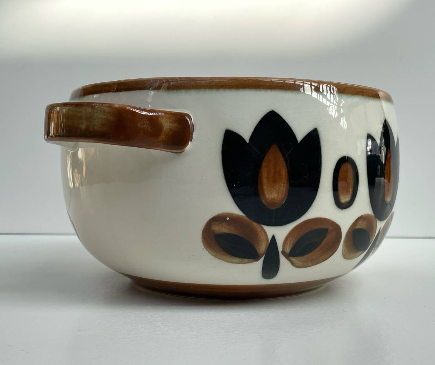 Vintage Boch "Kimono" cache-pot in earthenware – Belgium, 1950s