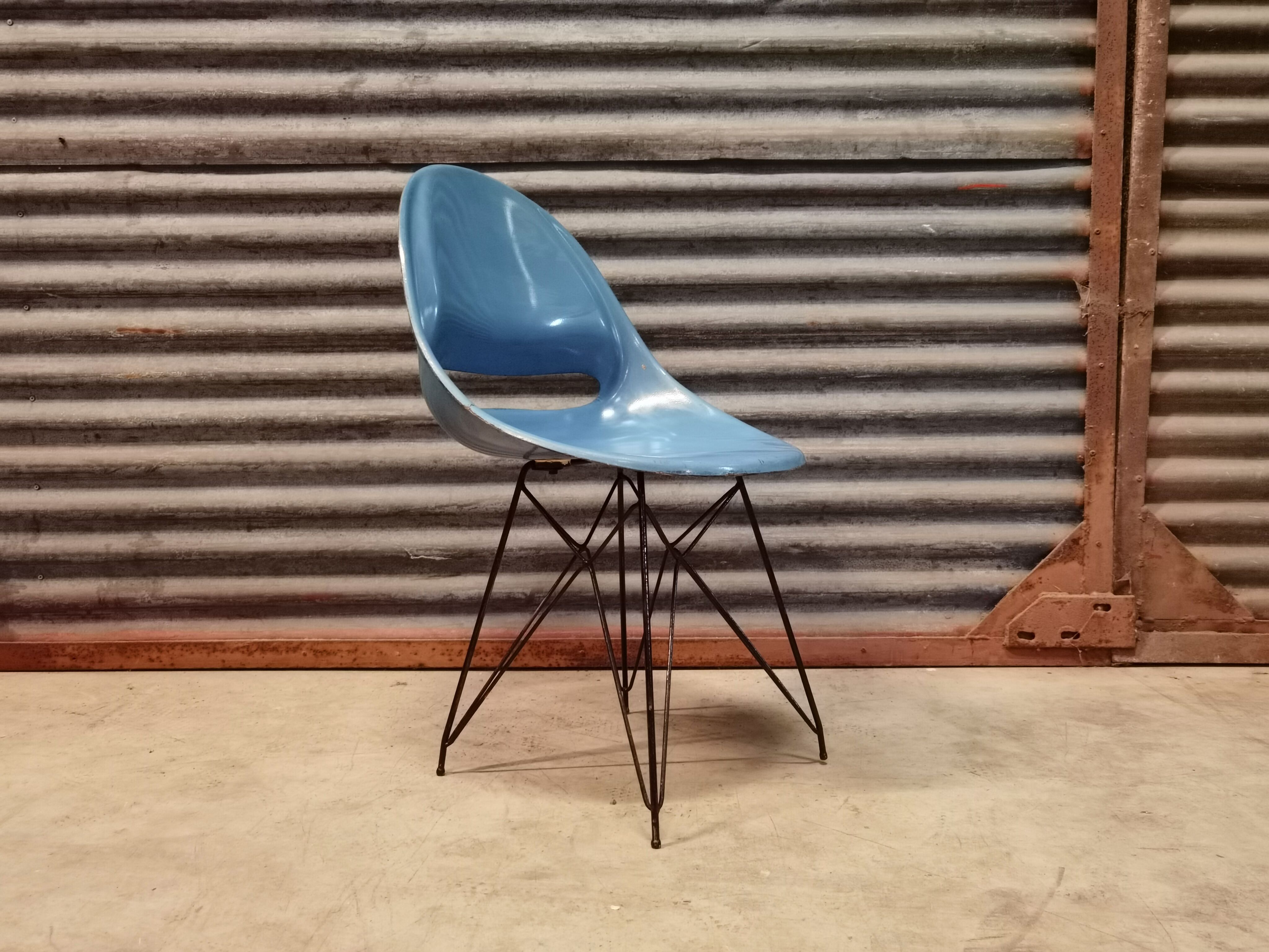 Blue chair Miroslav Navràtil for Vertex 1959