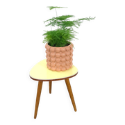 Table à plantes jaune avec pieds en bois 1950, table d'appoint