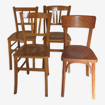 Quatre chaises bistrot