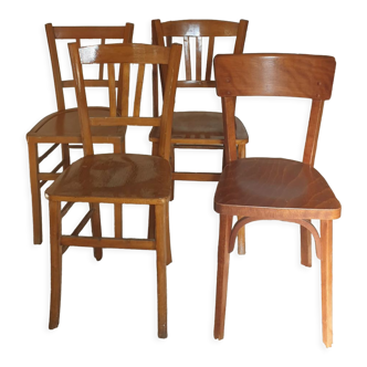 Quatre chaises bistrot