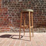Baumann stool 895 G2 in green leather