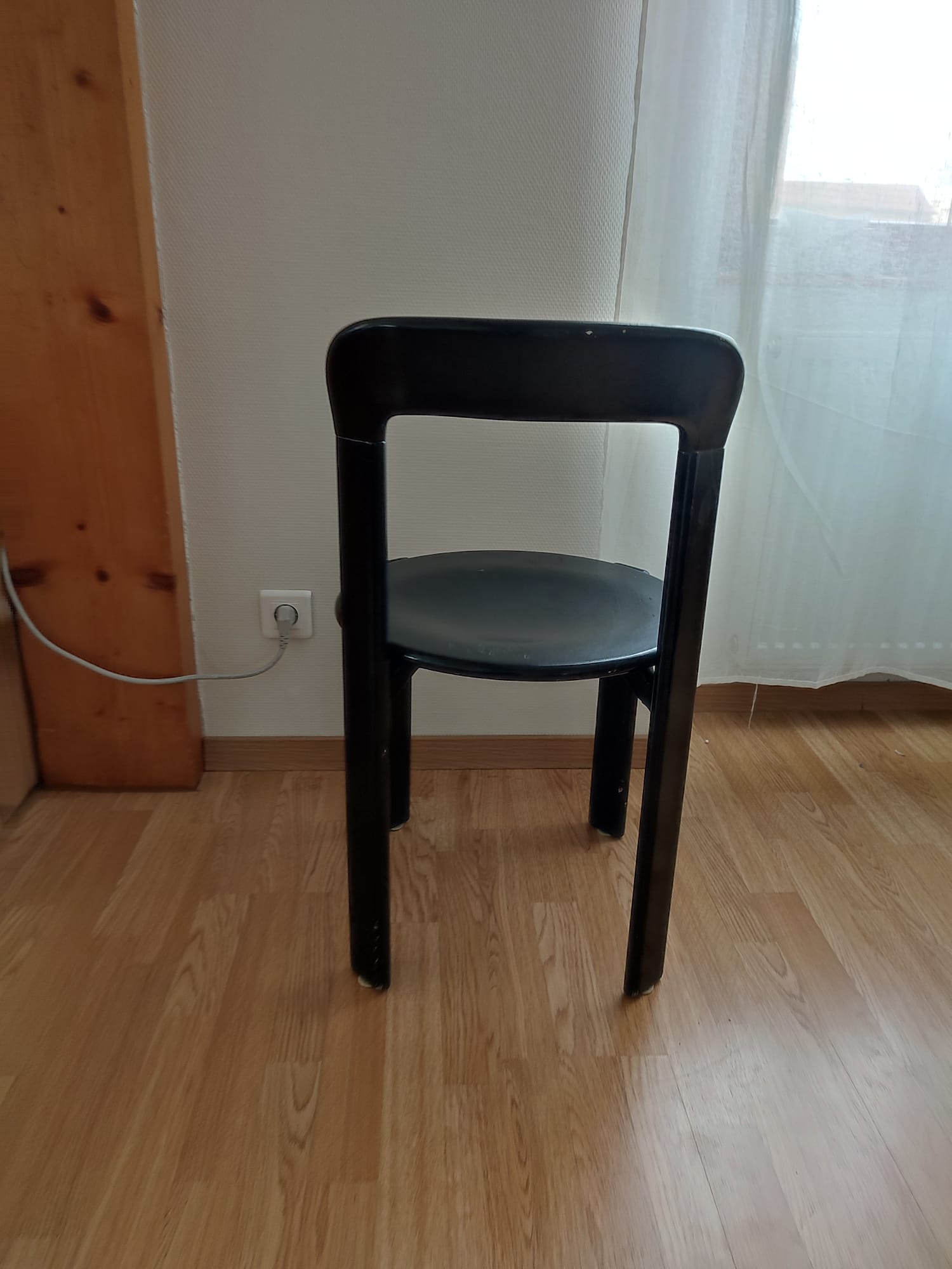 Black Bruno Rey chair