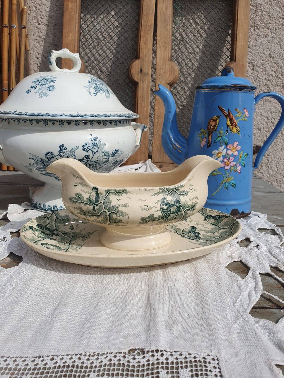 Snow gravy boat sarreguemines u& cie