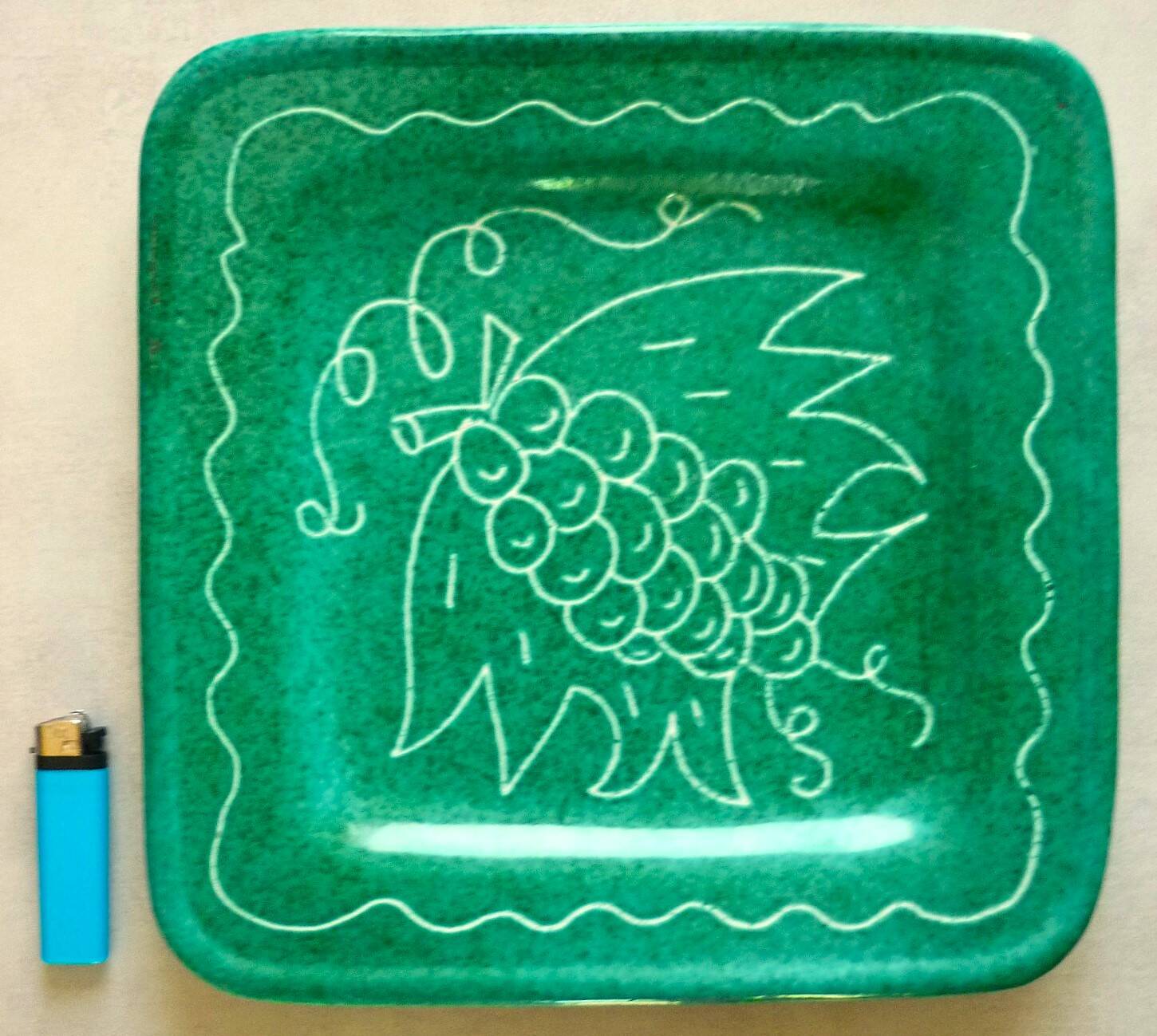 Square dish in glazed ceramic, scarified, signed Jacques Sagan Vallauris,