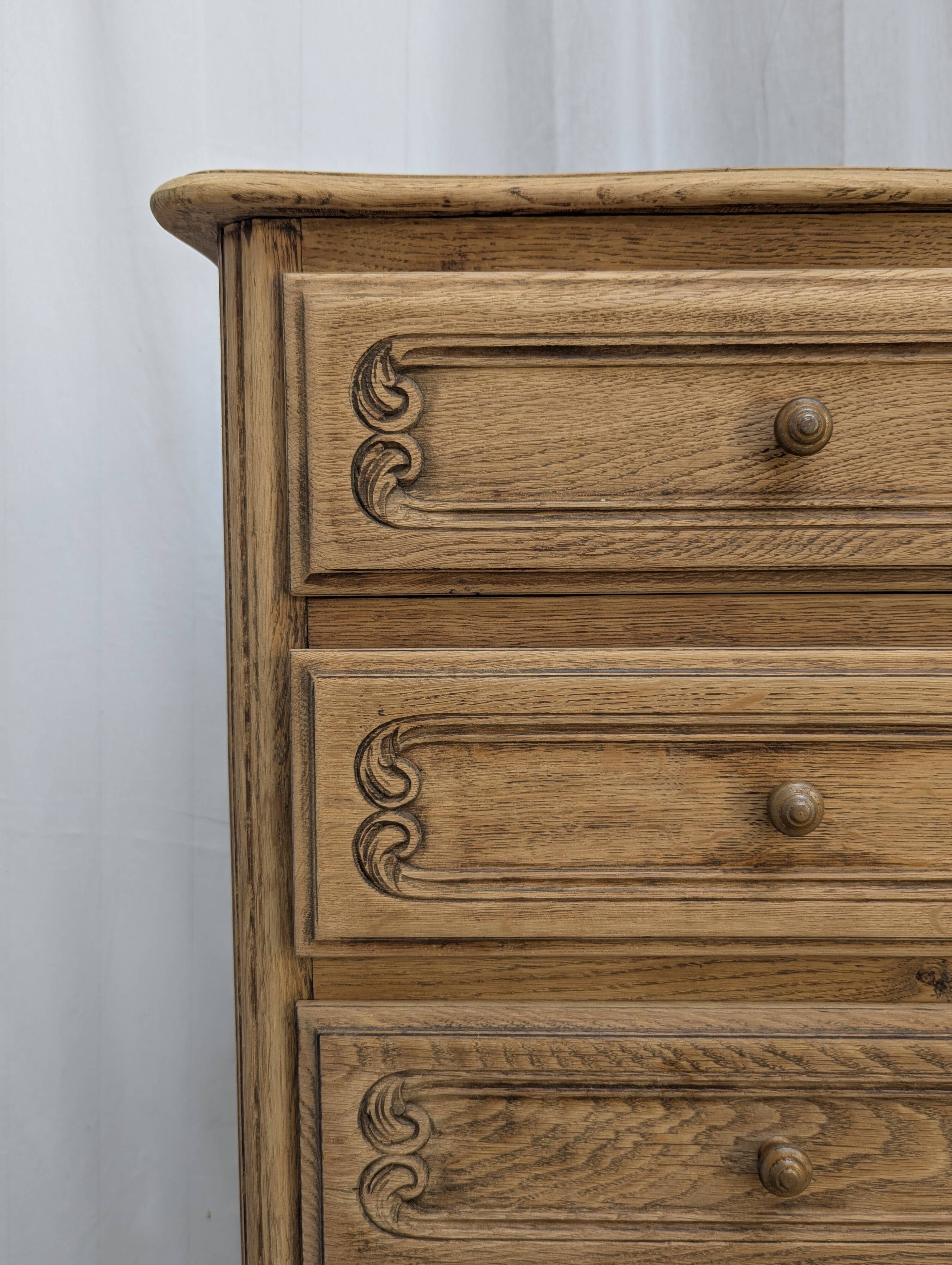 Chiffonnier en chêne