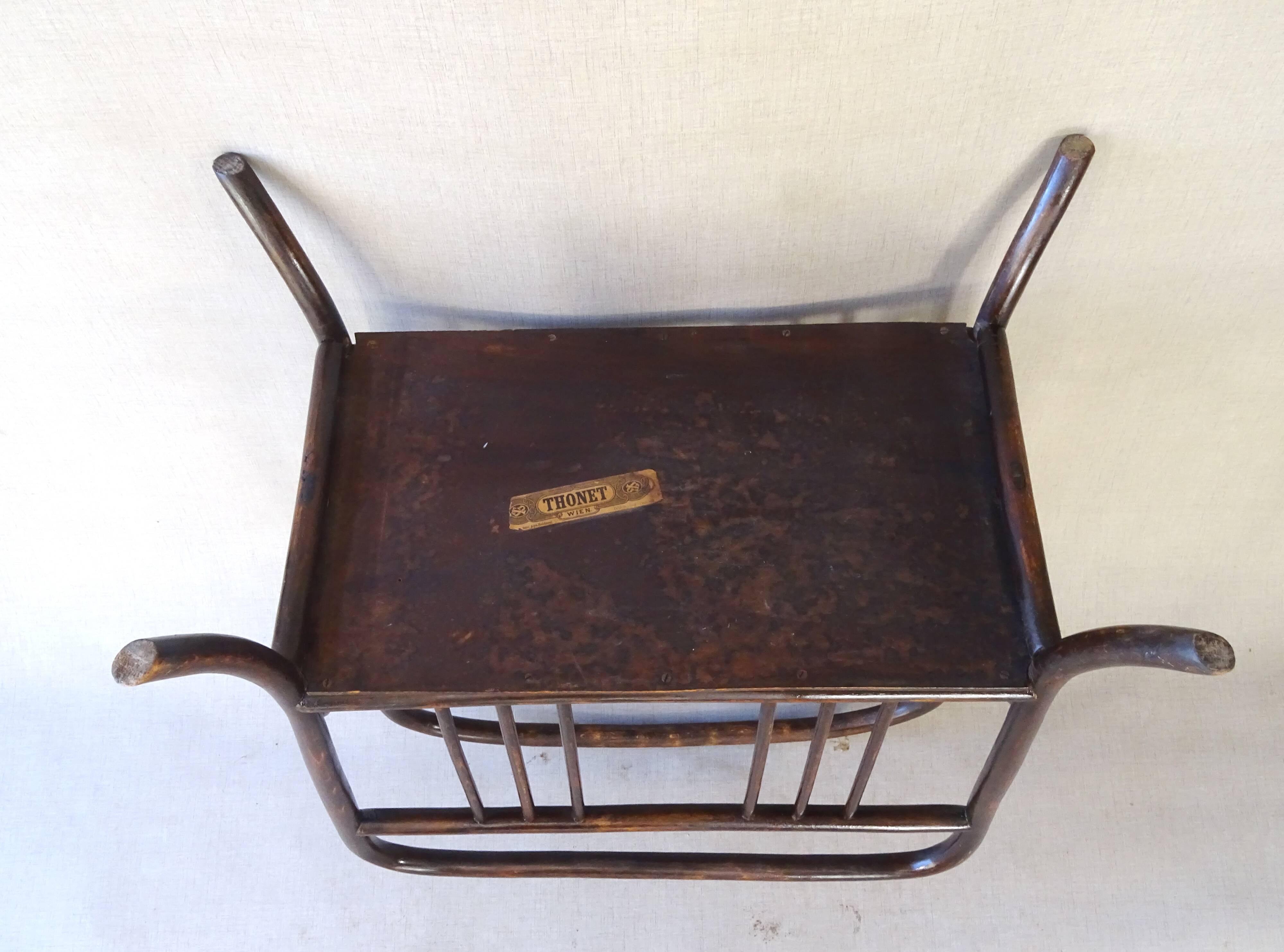 Magazine rack THONET No. 33 from 1904 - Viennese Secession -