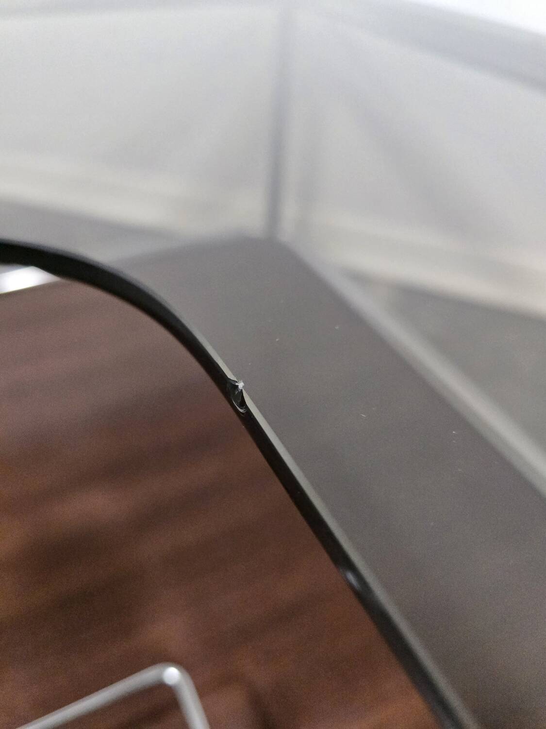 Table basse bauhaus en noyer des années 1970