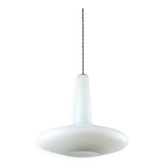 Lampe à suspension mid-century en laiton et opaline, italie