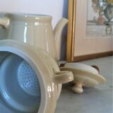 Enamelled ceramic teapot