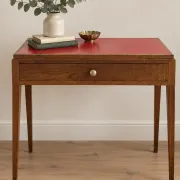 Small vintage desk from the 50s-60s – Wood and red top