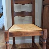 Table and 6 chairs in solid oak