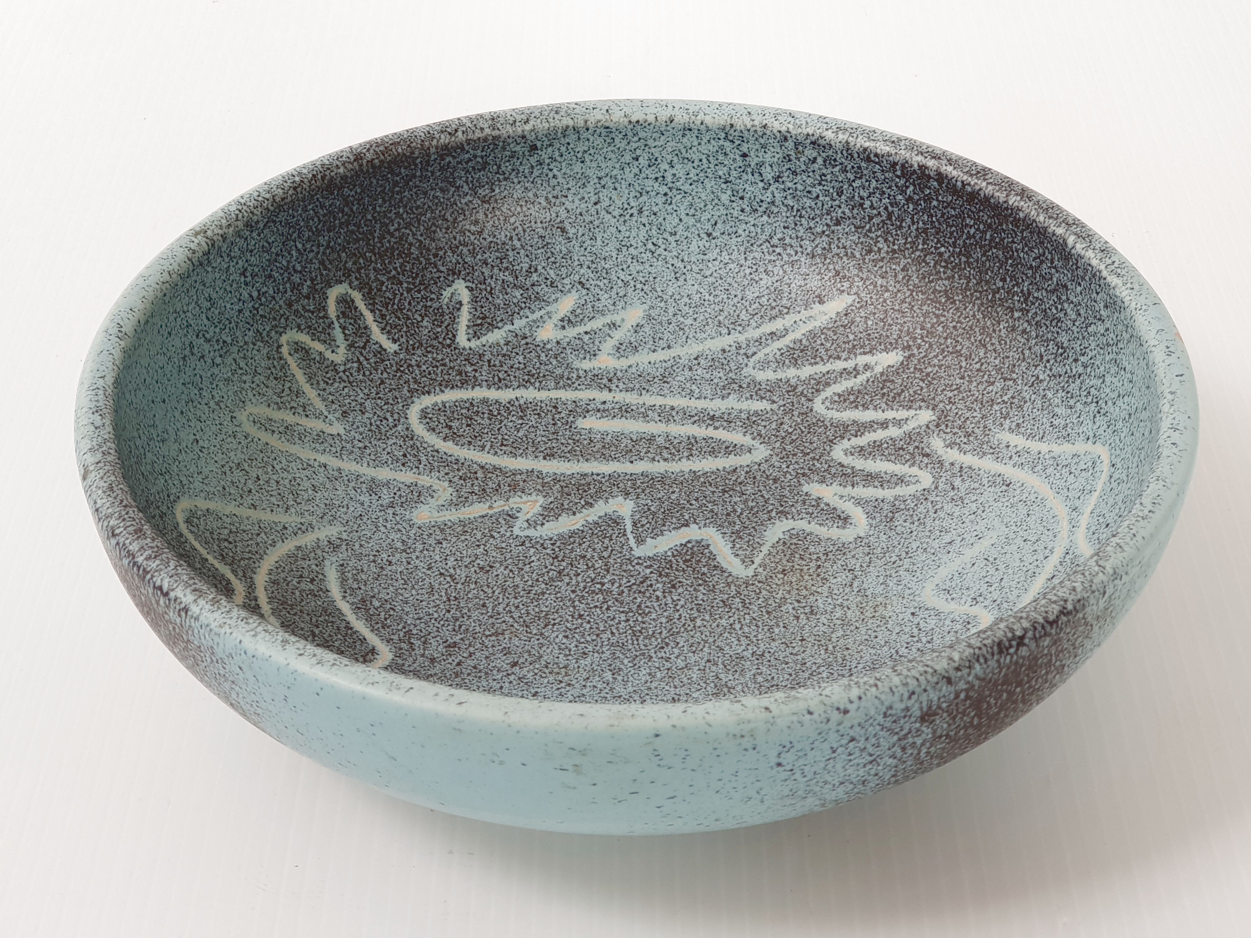 Cuts the 2 vintage Norman potters 1960
