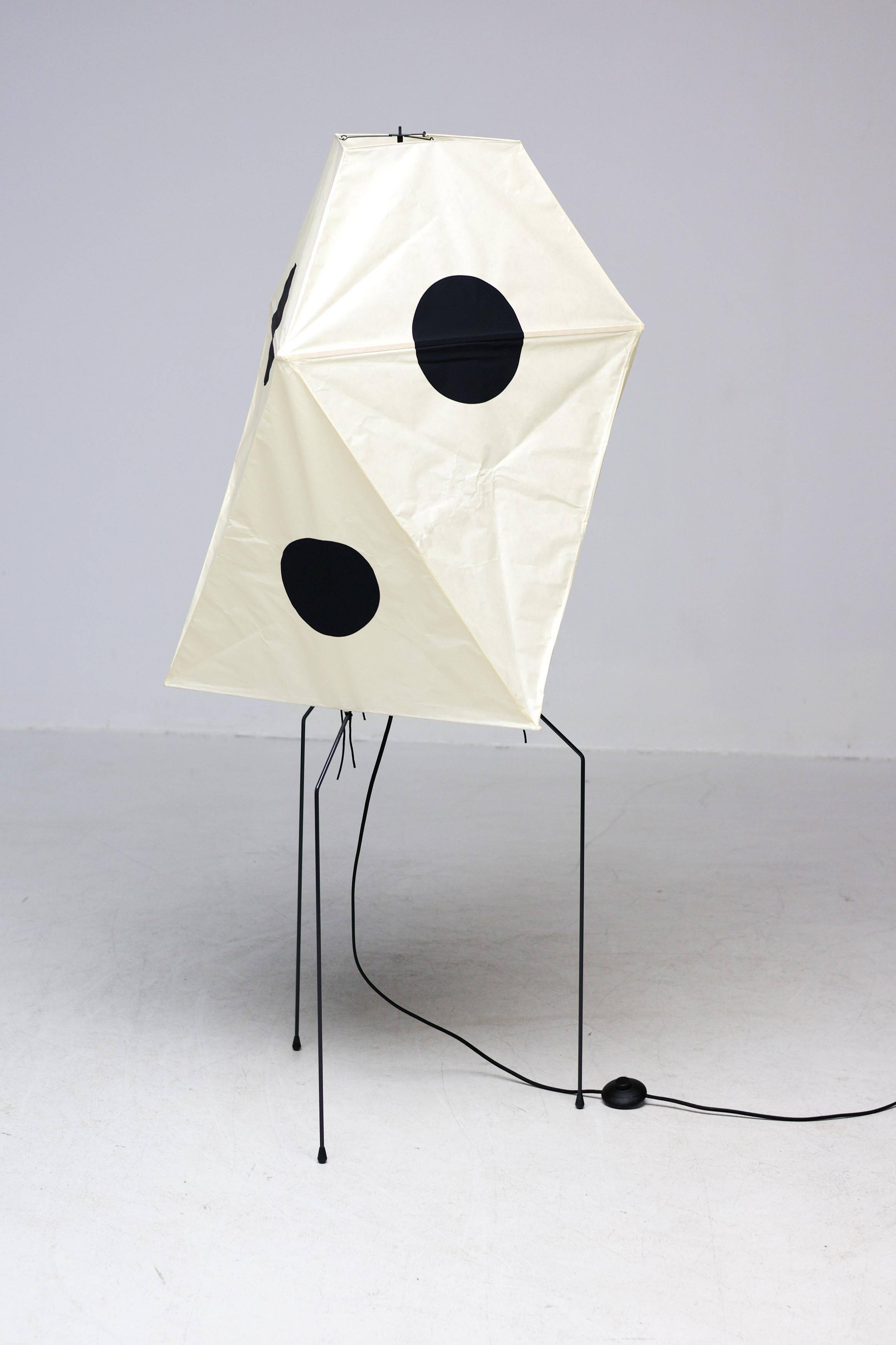 Light Sculpture Isamu Noguchi Akari UF-3Q , handmade Washi paper, Japan