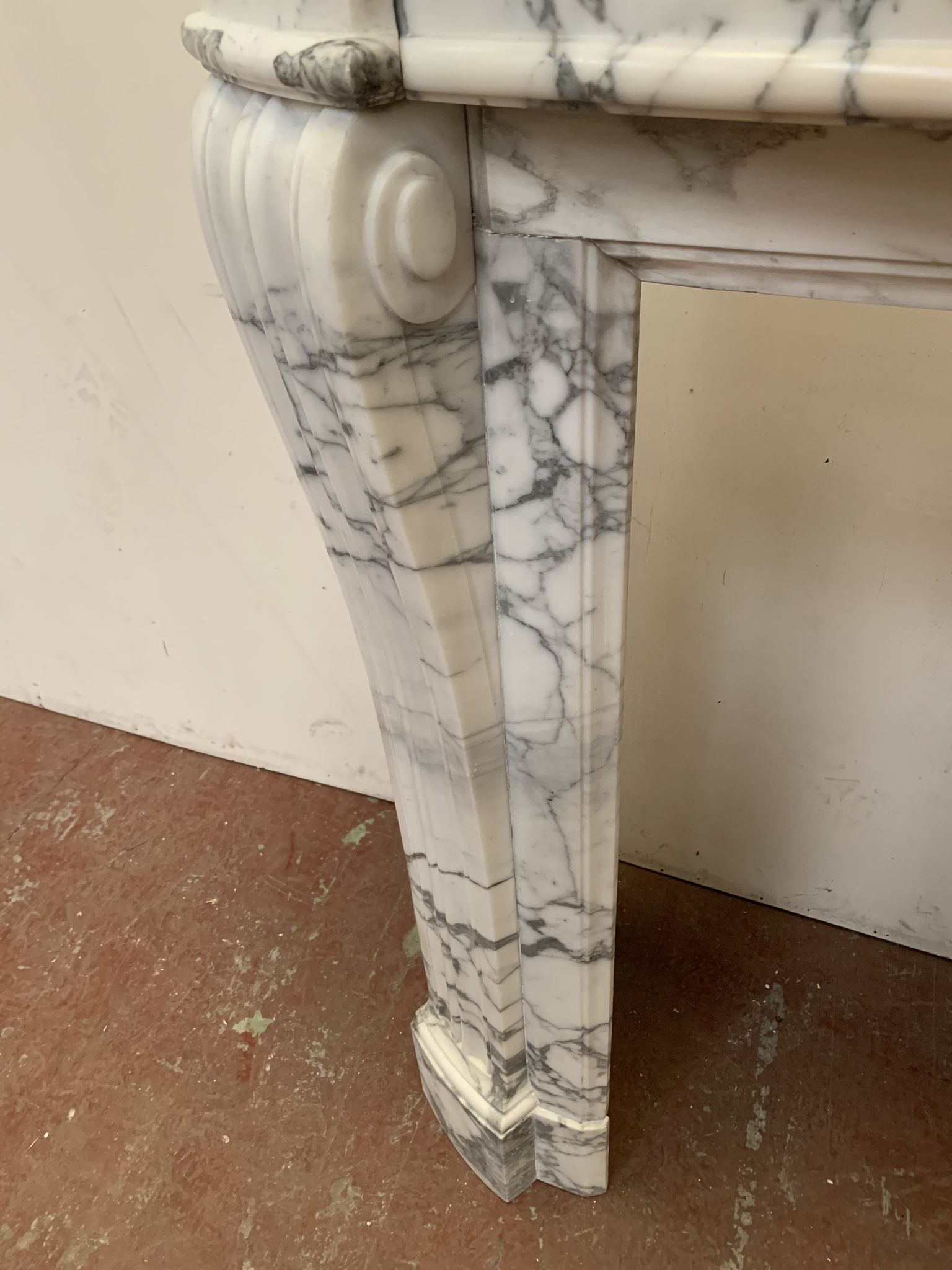 Louis XVI style fireplace in white marble veined carrara XIXth century