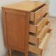 Commode vintage pieds fuseaux