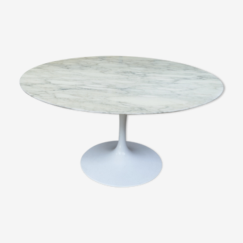 Round table "tulip 137" in marble, Eero Saarinen, Knoll 1960