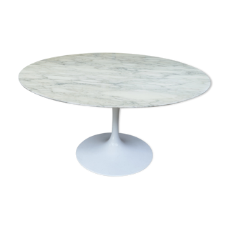 Round table "tulip 137" in marble, Eero Saarinen, Knoll 1960