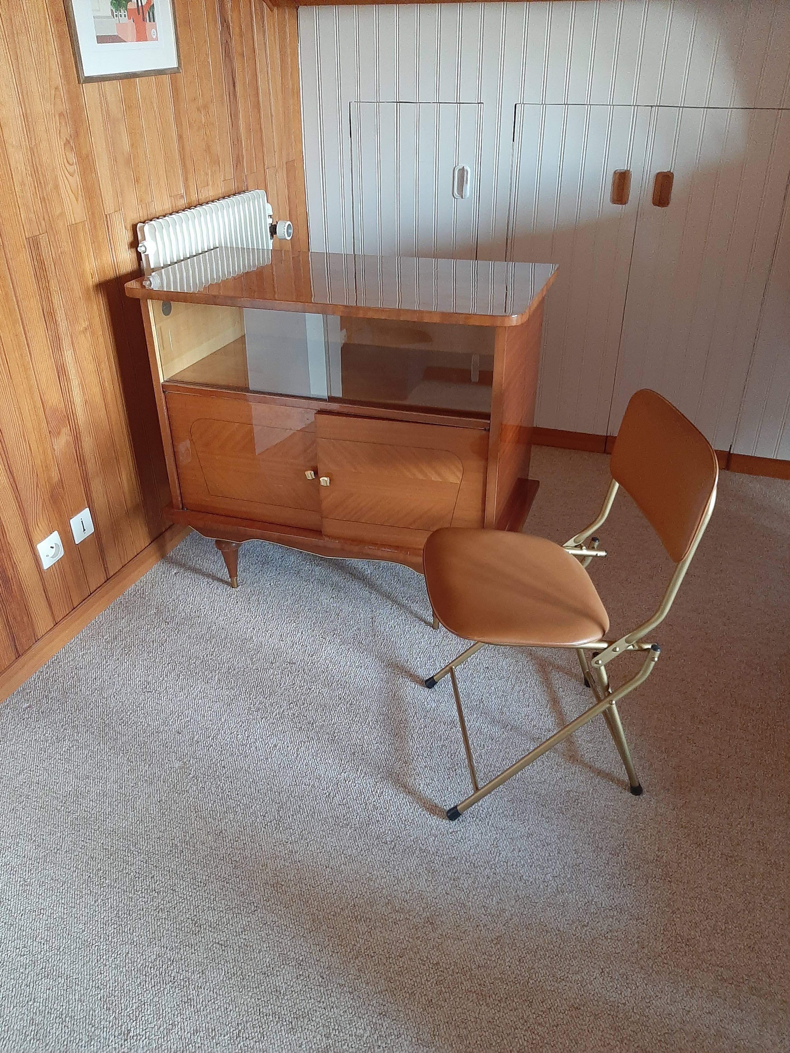 Chaise pliante structure tube et simili cuir