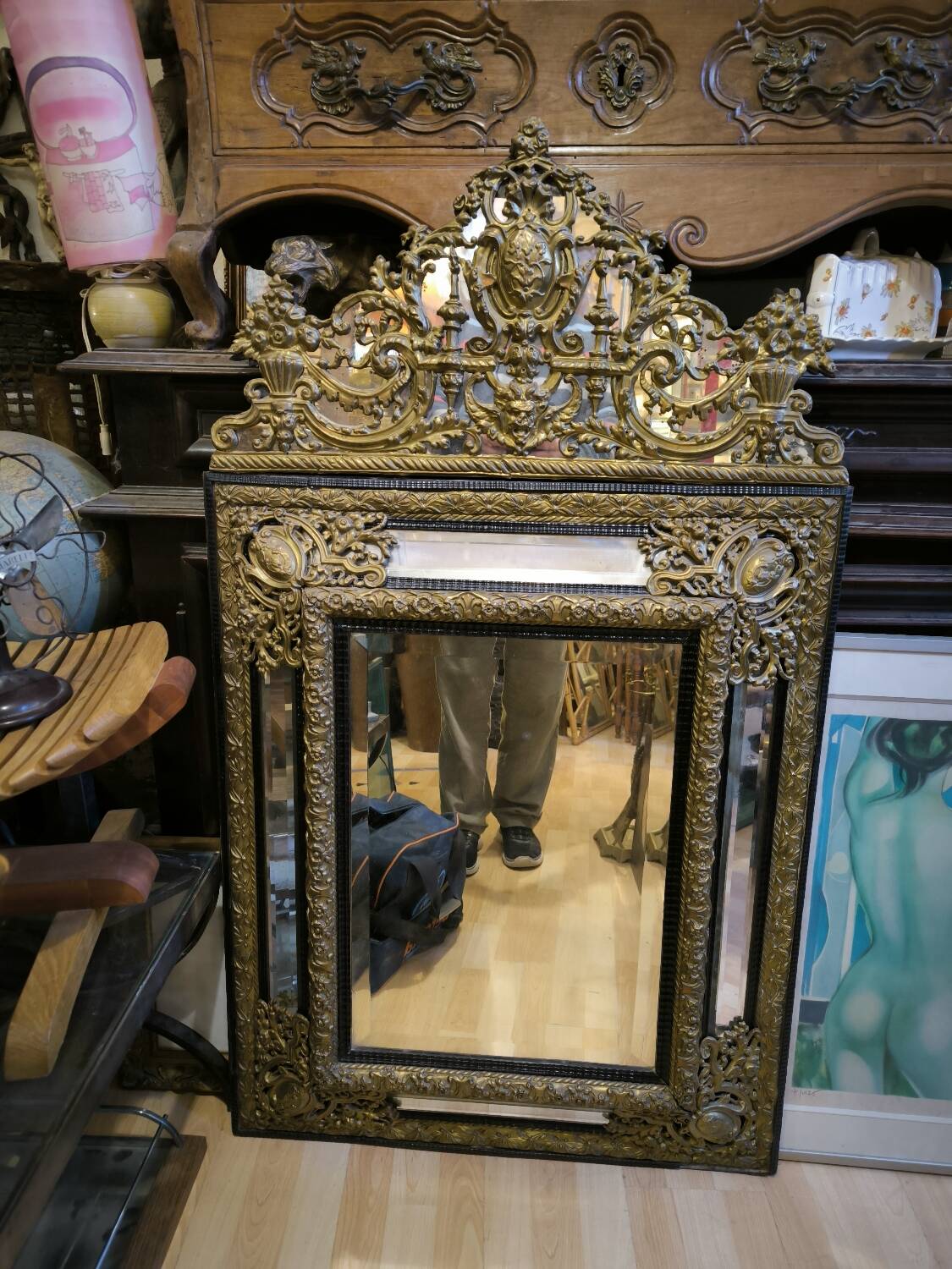 NP III Period Mirror with Parallels