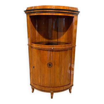 Cabinet d'angle Biedermeier, placage de cerisier, marqueterie d'ébène, sud de l'Allemagne vers 1820