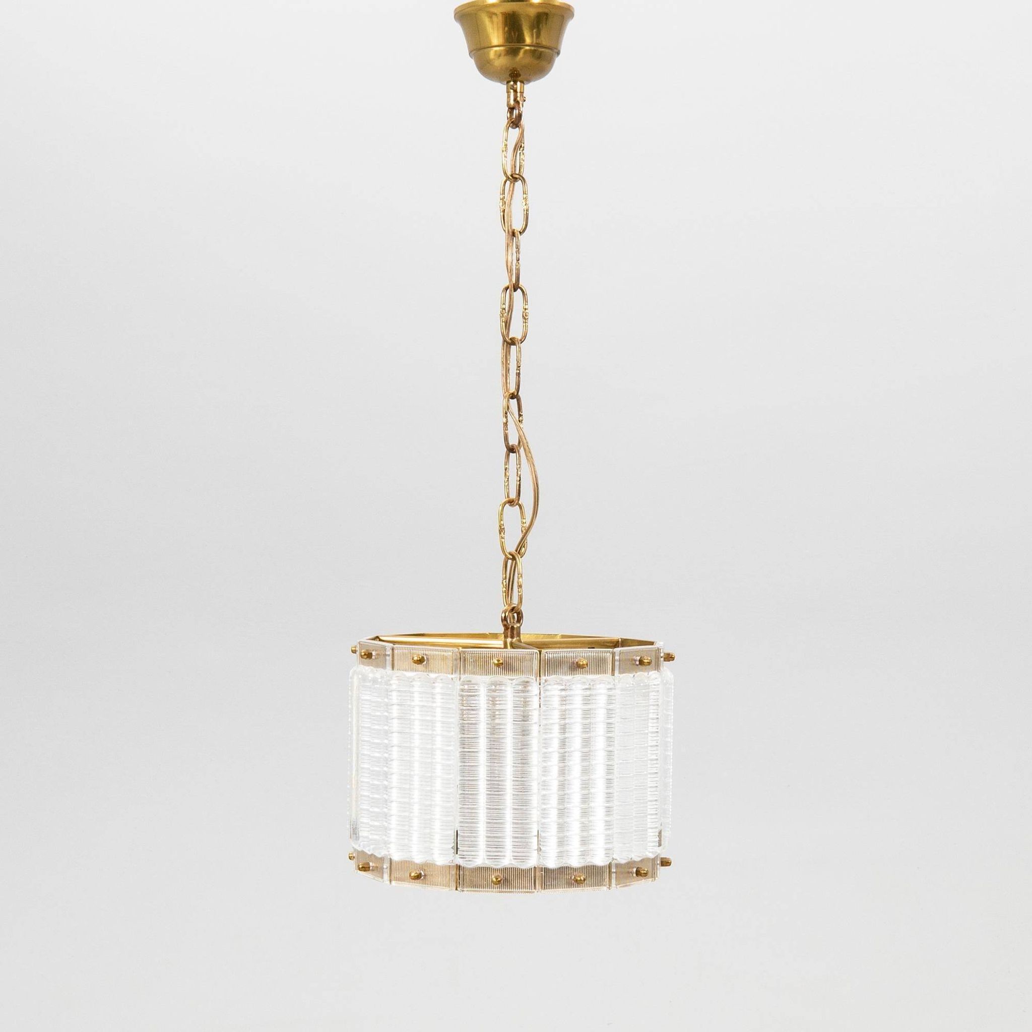 Plafonnier Orrefors en laiton et verre Suède 1960