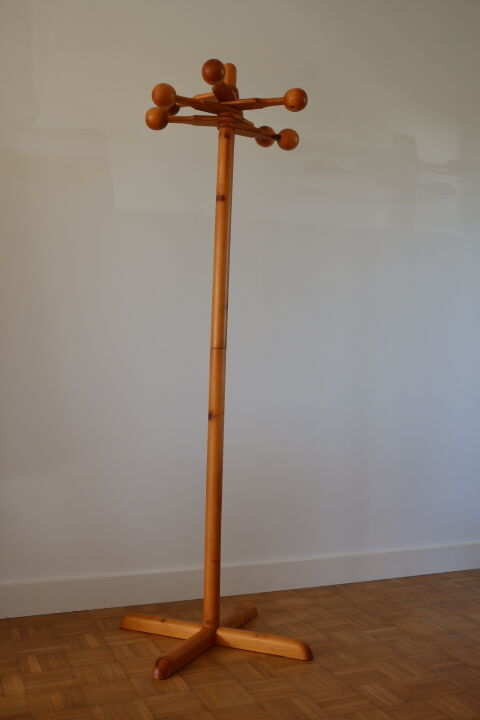 Scandinavian pine coat rack 1970