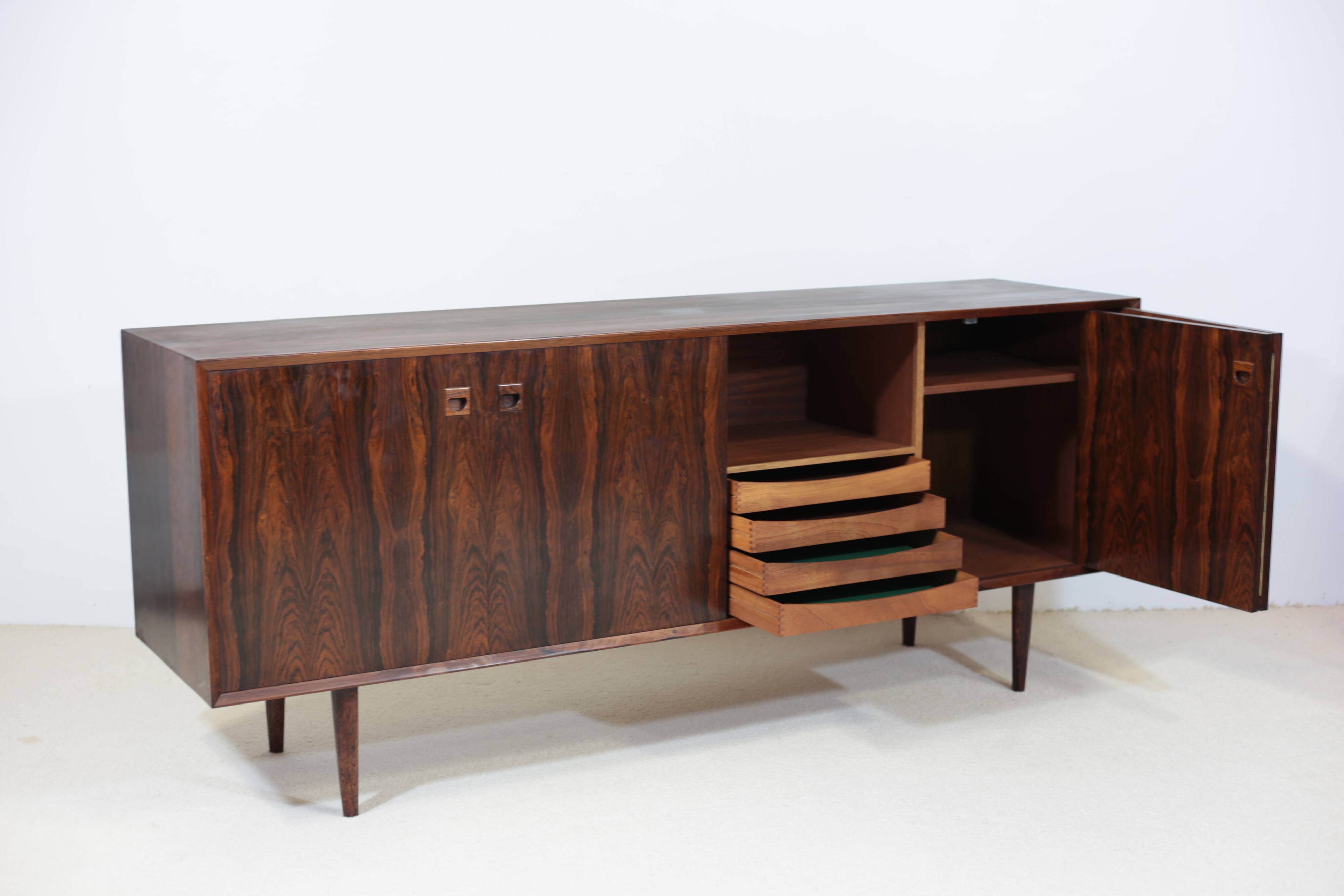 Brouer sideboard in rosewood
