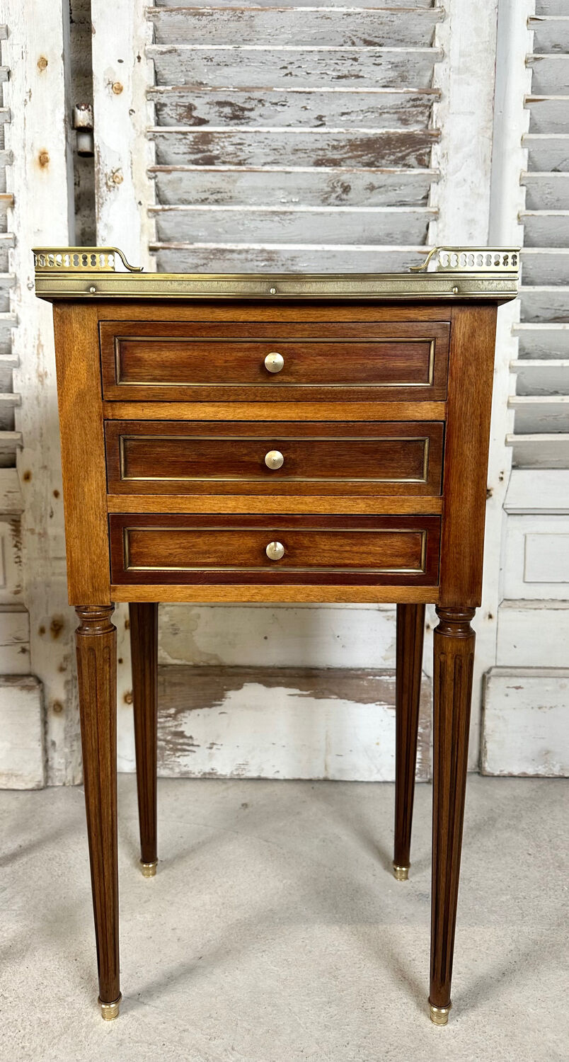 Paire de chevets style Louis XVI