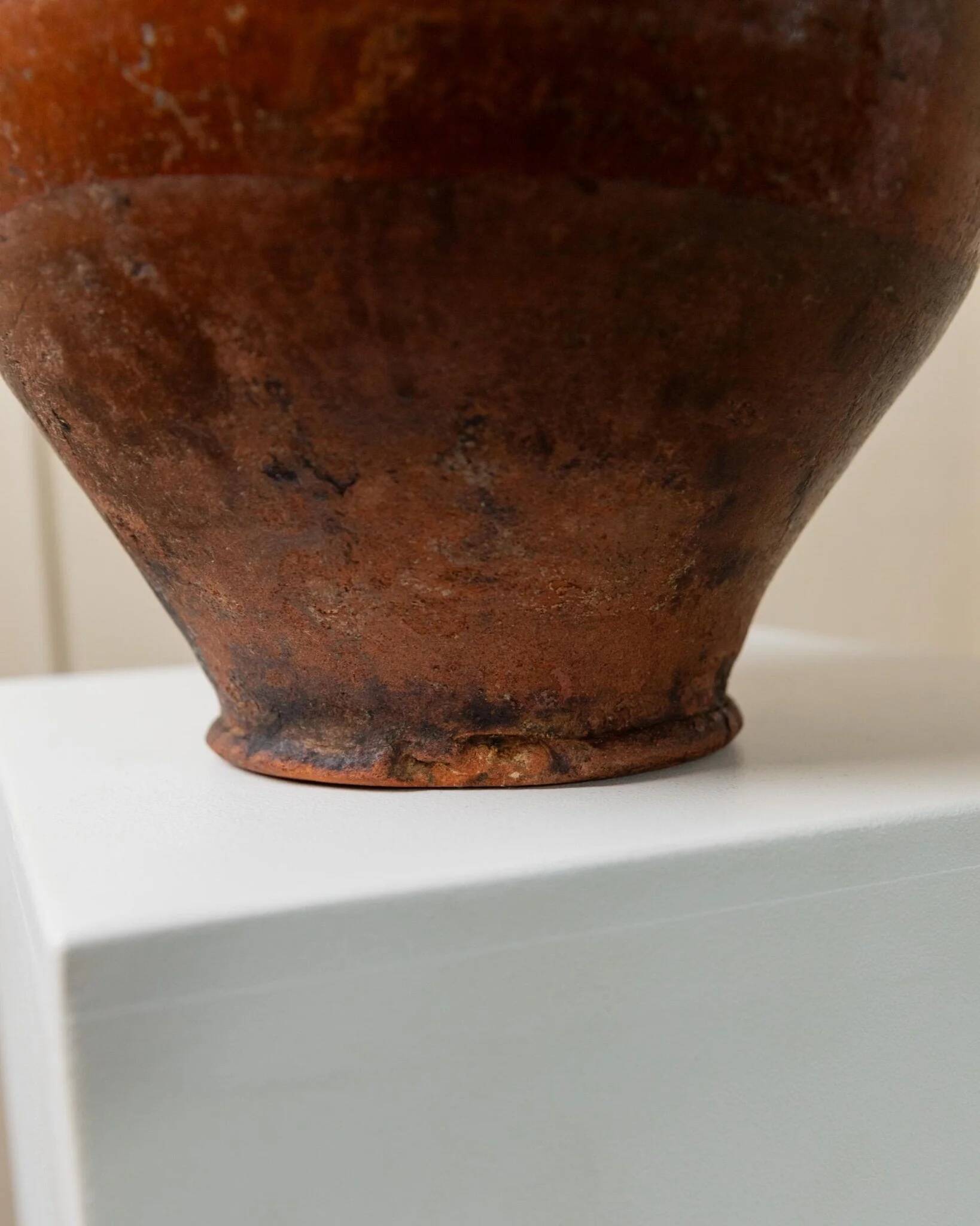 Antique rustic brown terracotta ceramic confit pot with twin handles, 19th-century Italy, farmhouse vase decor