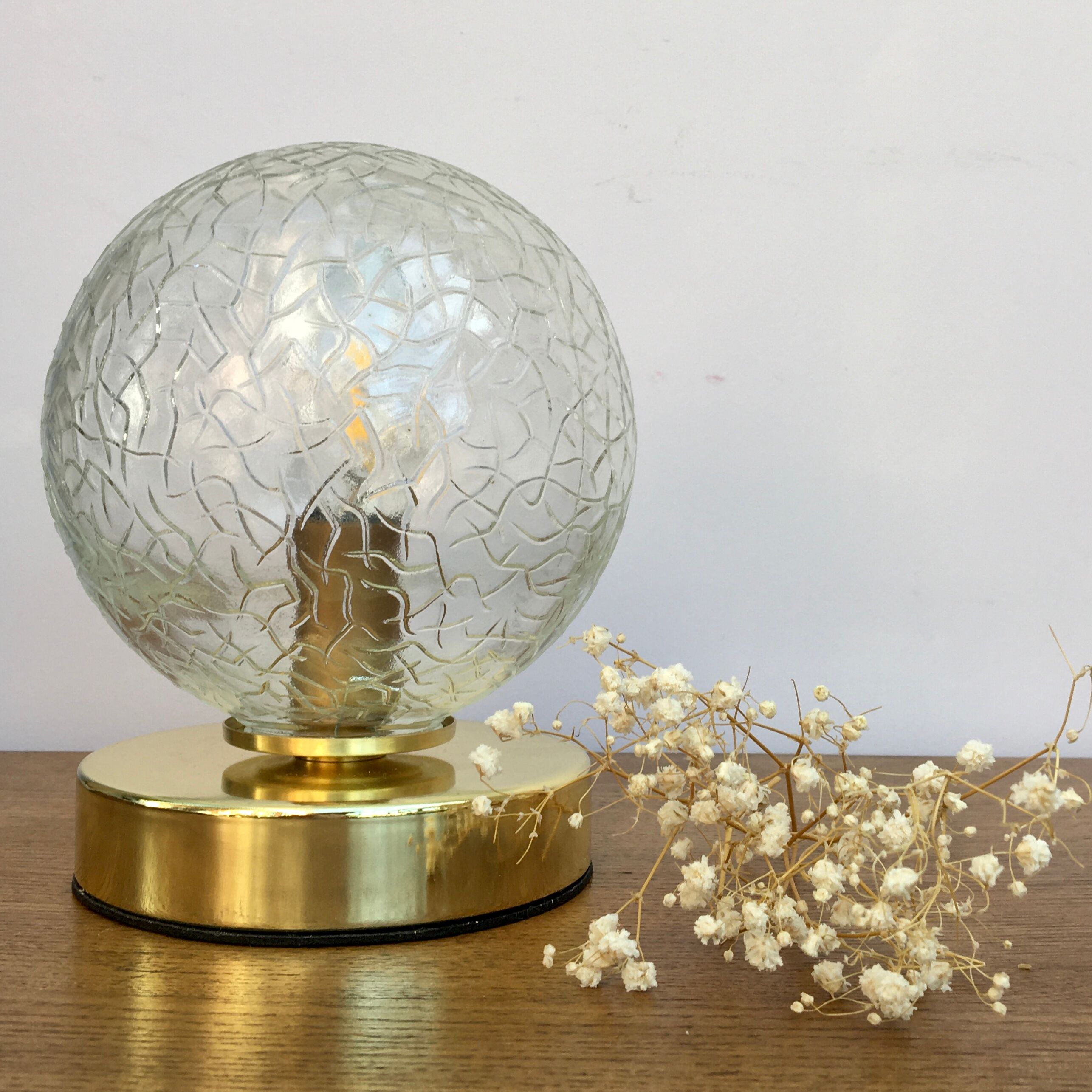 Vintage globe-laying lamp in cracked glass effect