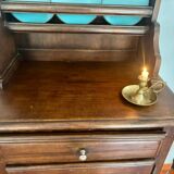 Buffet vaisselier ancien en chêne massif | Style Louis XV