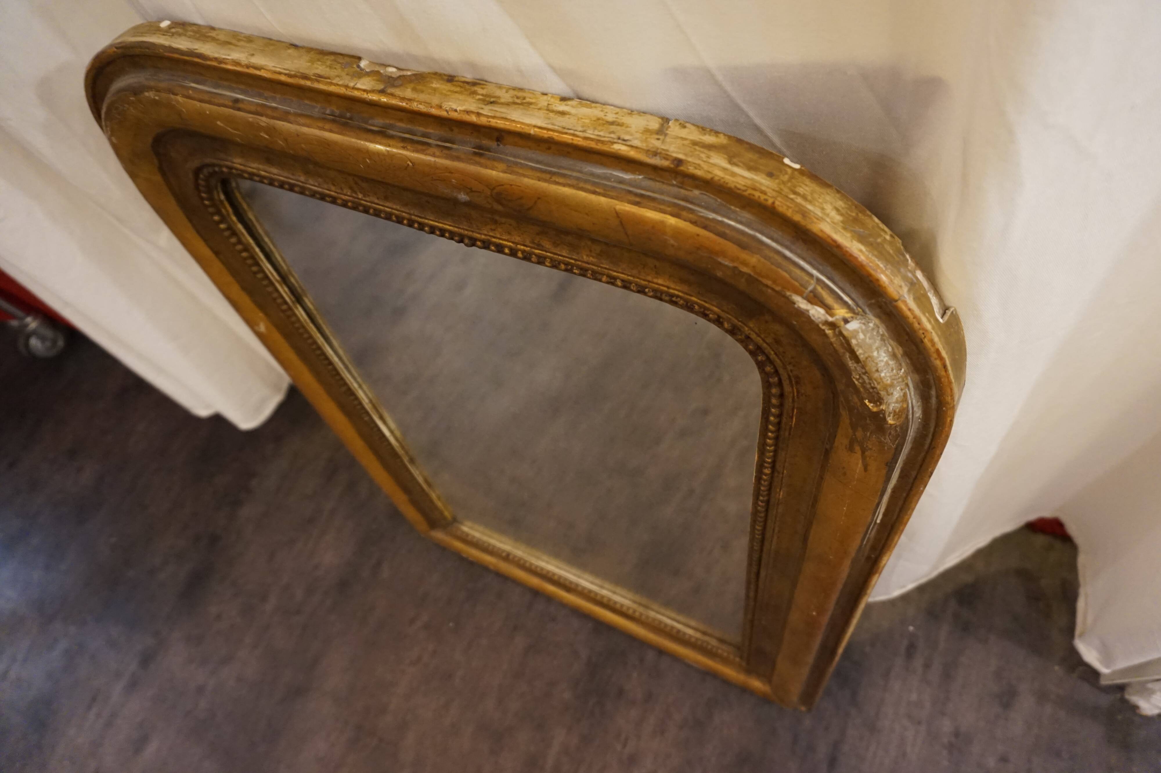 Golden mirror 58x80cm