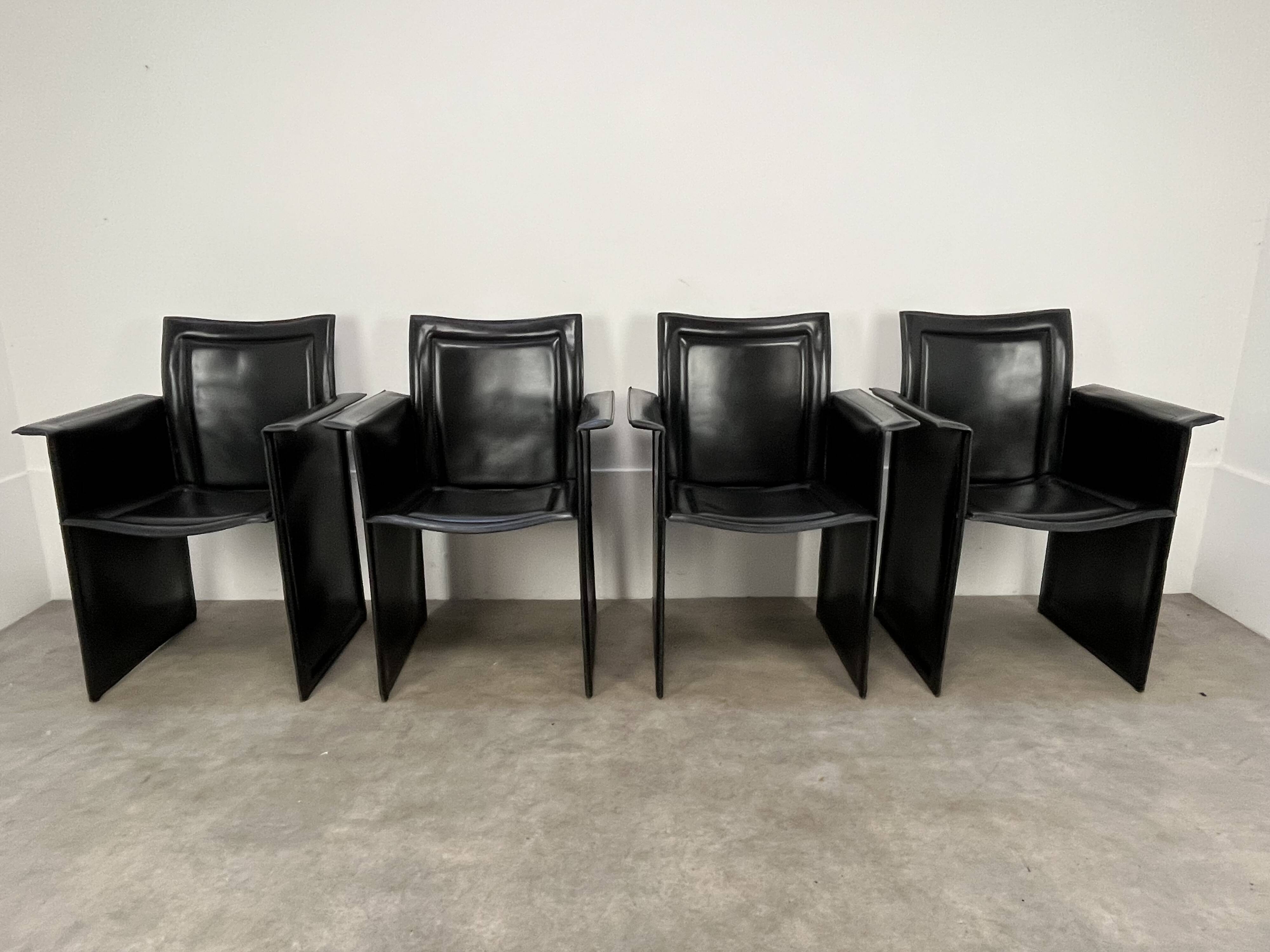 8 style Korium leather chairs in the style of Matteo Grassi