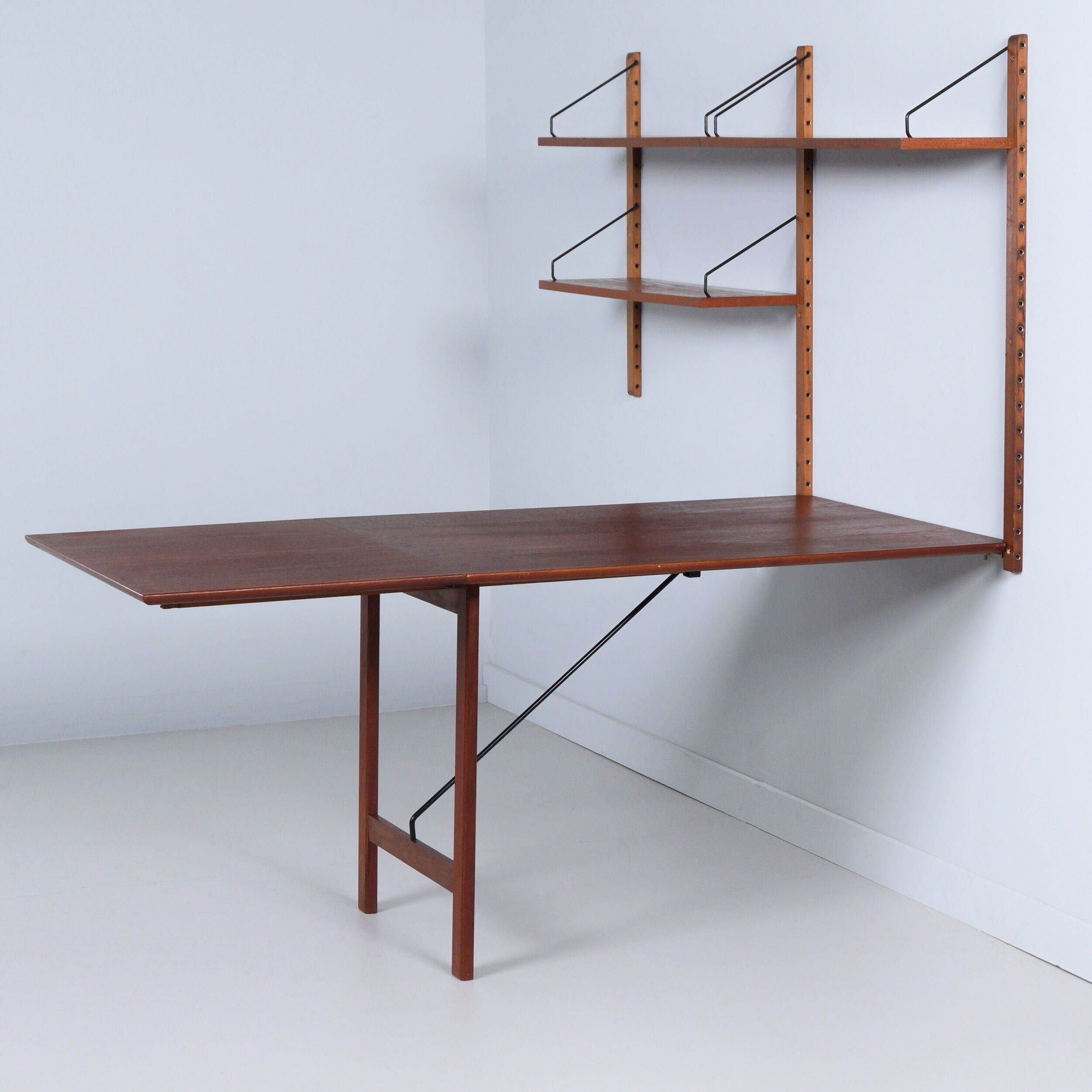 Royal System wall unit with desk by Poul Cadovius for Cado, 1960s – Teak, fold-out